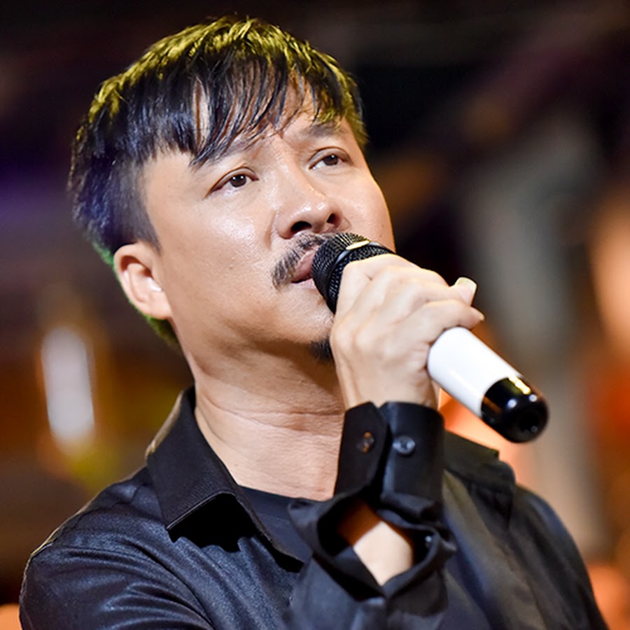 Chân dung ca sĩ Quang Lập