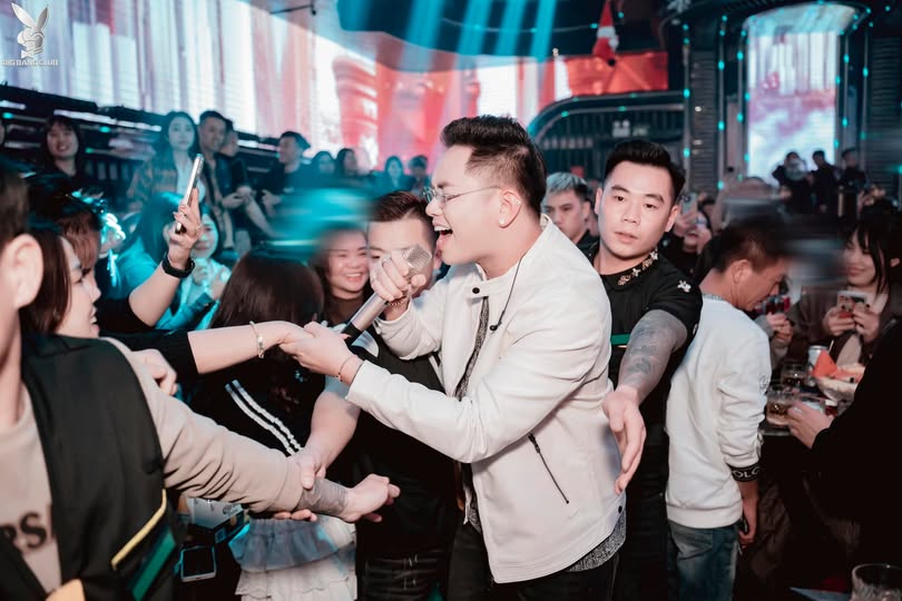 Trần Đăng Quang giao lưu thân thiết cùng khán giả