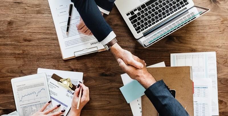 Mua, Bán và Xin Phép Bản Quyền Nhạc: Hướng Dẫn Toàn Diện 2025