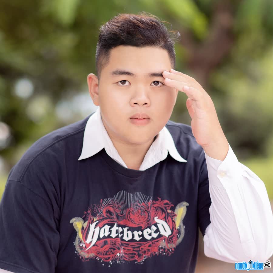 H2K LÀ AI? THÔNG TIN VỀ TIỂU SỬ CA SĨ H2K
