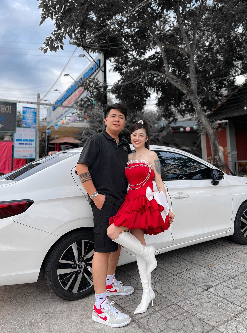 Hana Cẩm Tiên và bạn trai