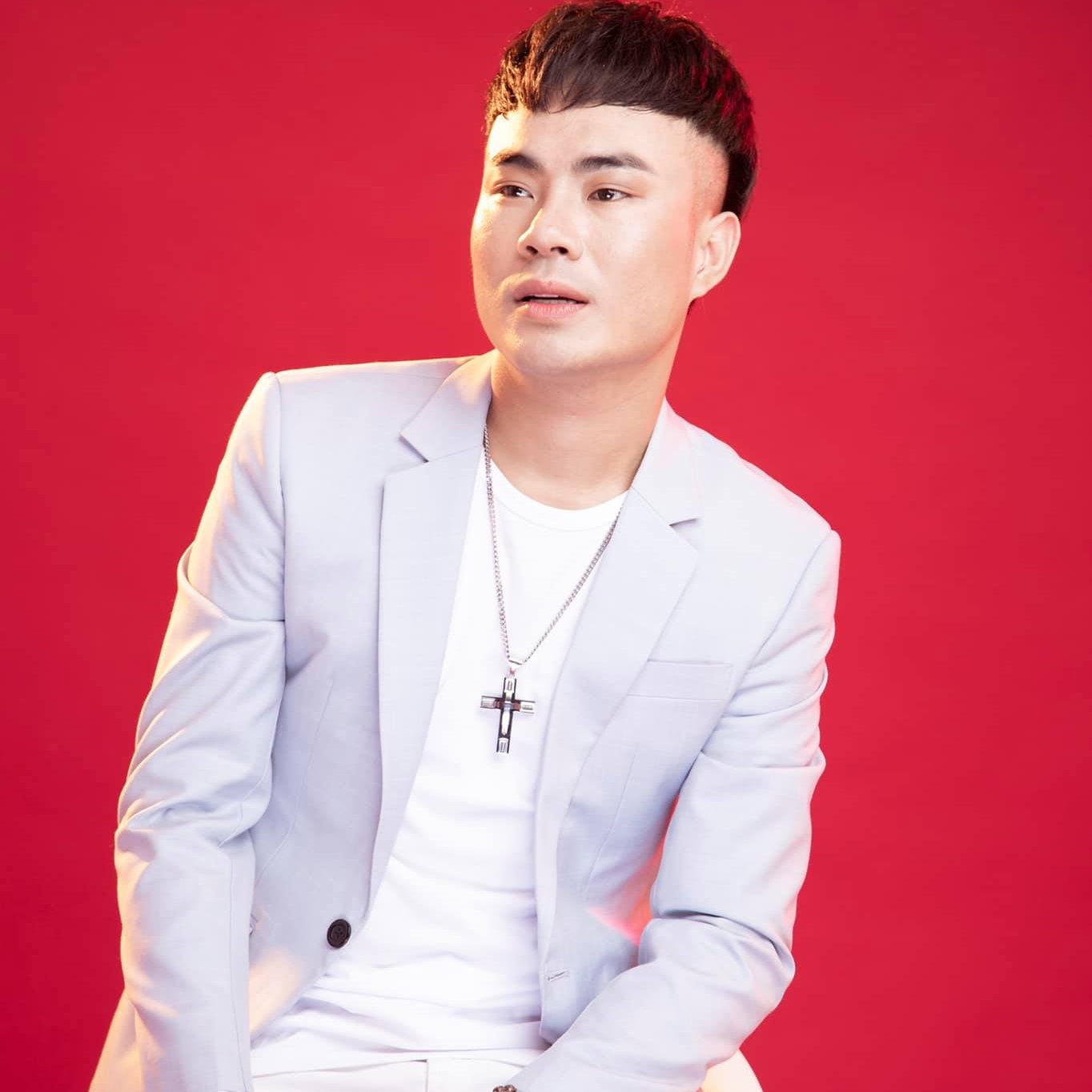 Lương Gia Hùng là ai? Các bài hát nổi bật của Lương Gia Hùng